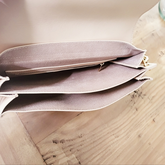 Oroton Large Day Bag w Two interchangeable straps - Picture 6 of 6